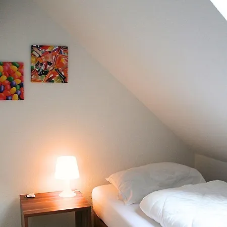 Forsthaus 1 *